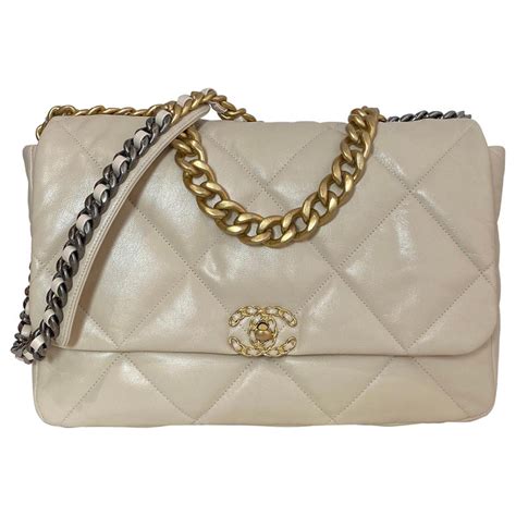 Chanel Beige Teddy Bag – KIYO